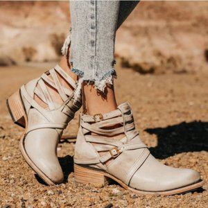 NEW Freebird by Steven - Grey/White STAIR Booties